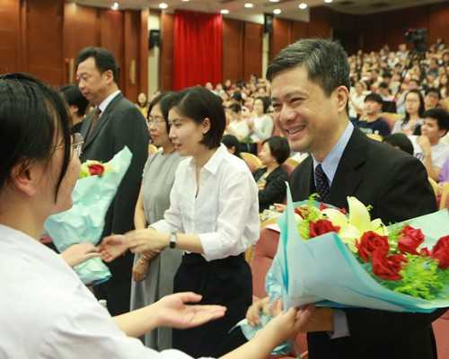 呵护乳房健康：8个实用技巧助您预防乳腺疾病