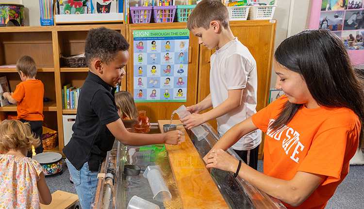 经过试管婴儿医院的成功治疗，上海试管婴儿成功诞生