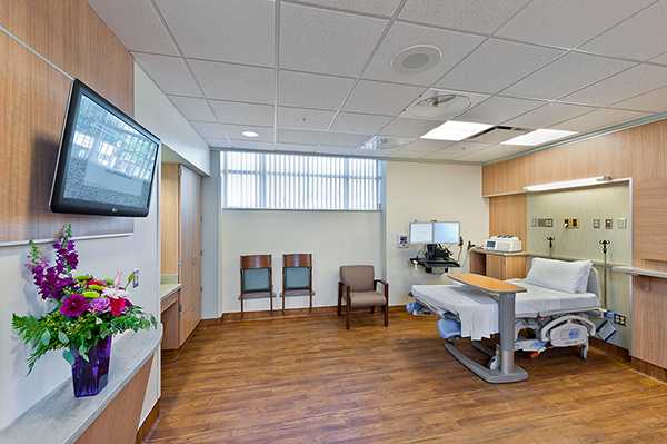 试管婴儿移植后8天是否能测出代生吗？